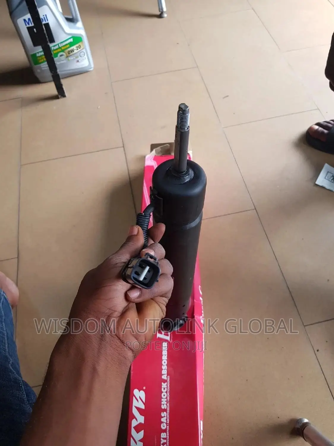 Rear KYB Shock Absorber for Lexus Gx470 and Gx460 Original