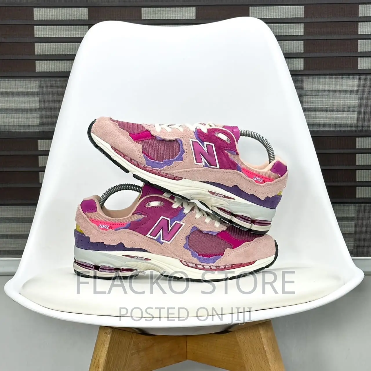 Original New Balance 2002r Protection Pack Pink Sneakers
