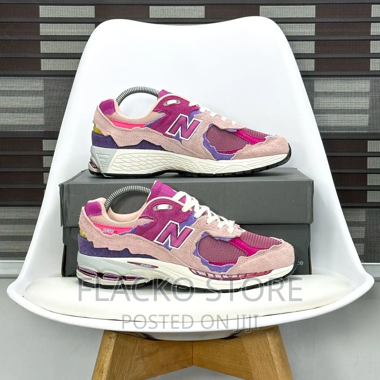 Original New Balance 2002r Protection Pack Pink Sneakers