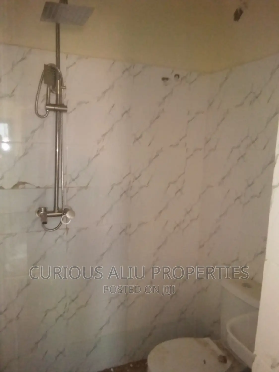 1bdrm Bungalow in Marine Estate, Life Camp for rent