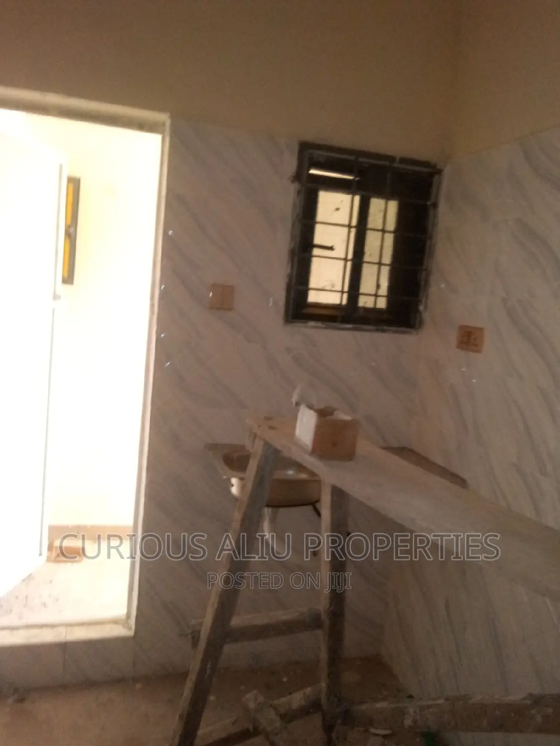 1bdrm Bungalow in Marine Estate, Life Camp for rent
