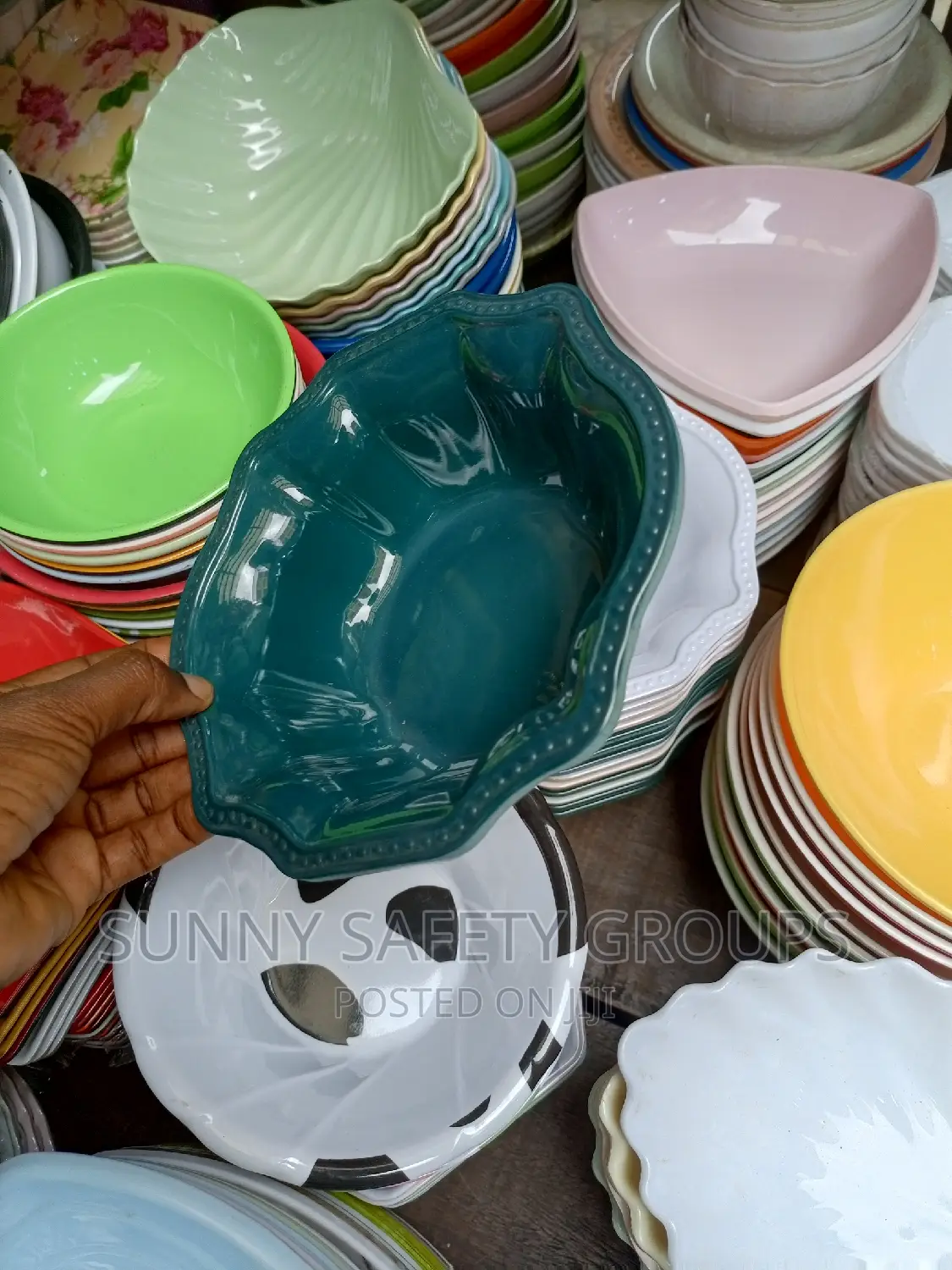 All Quality Unbreakable Plate and Cookware Sets of 12
