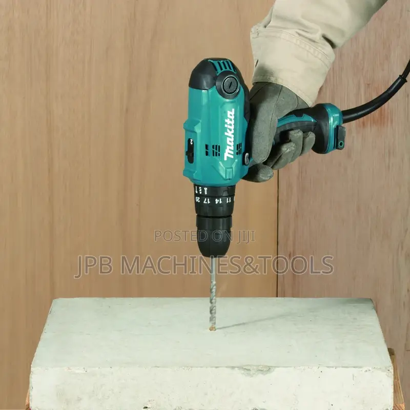 Makita HP0300 Corded Hammer Driver With Keyless Chuck