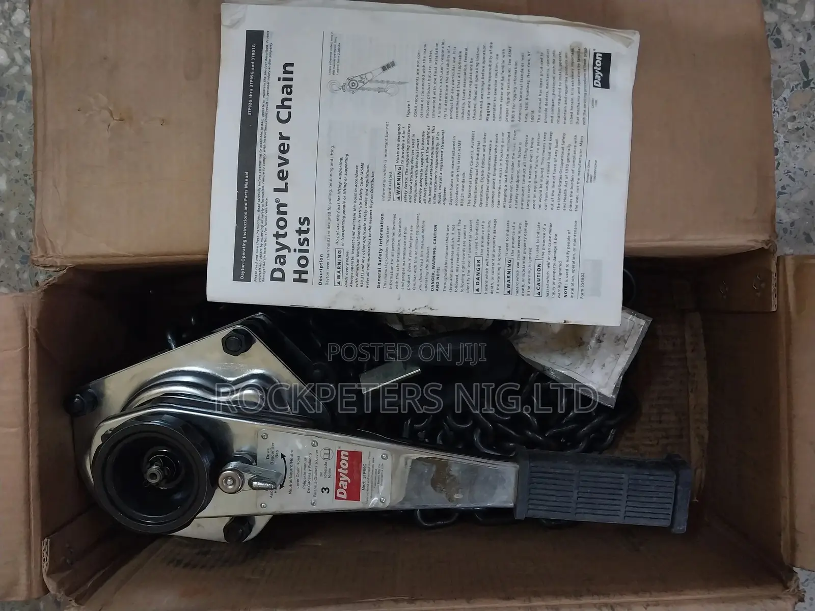 DAYTON 3 Ton Lever Chain Hoist: Hook Mounted