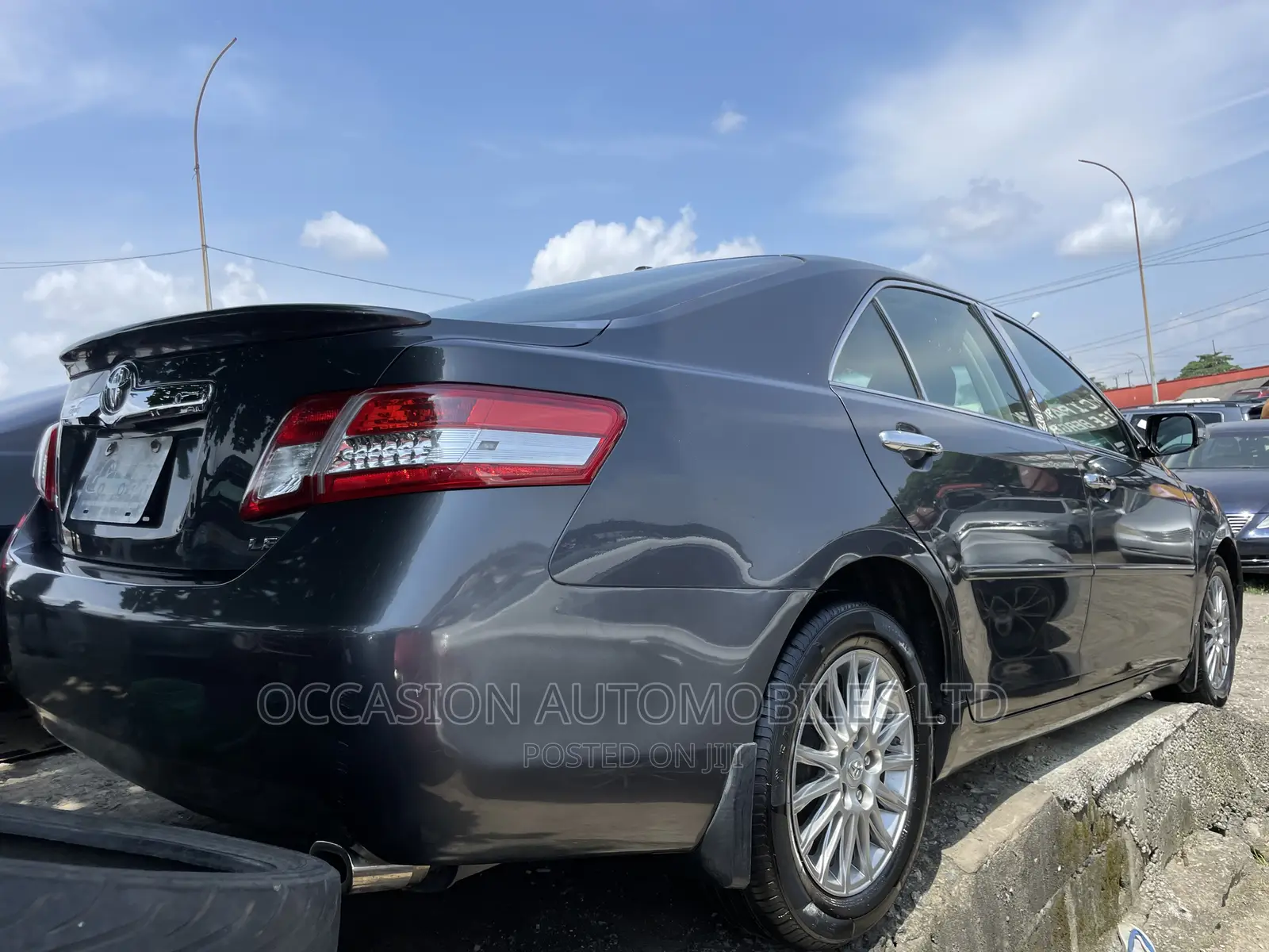 Toyota Camry LE 4dr Sedan (2.5L 4cyl 6AM) 2010 Gray