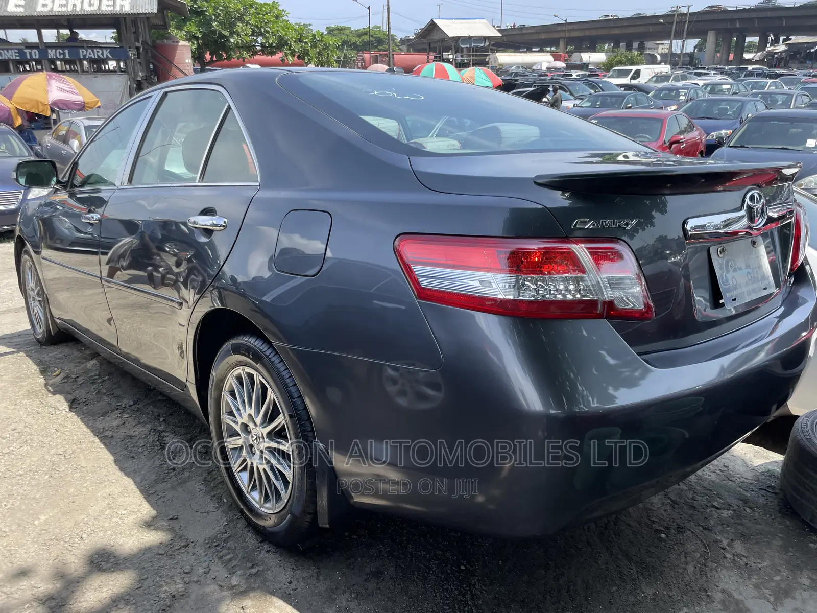 Toyota Camry LE 4dr Sedan (2.5L 4cyl 6AM) 2010 Gray