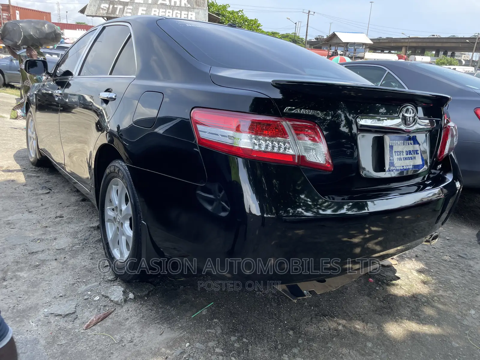 Toyota Camry LE 4dr Sedan (2.5L 4cyl 6AM) 2010 Black