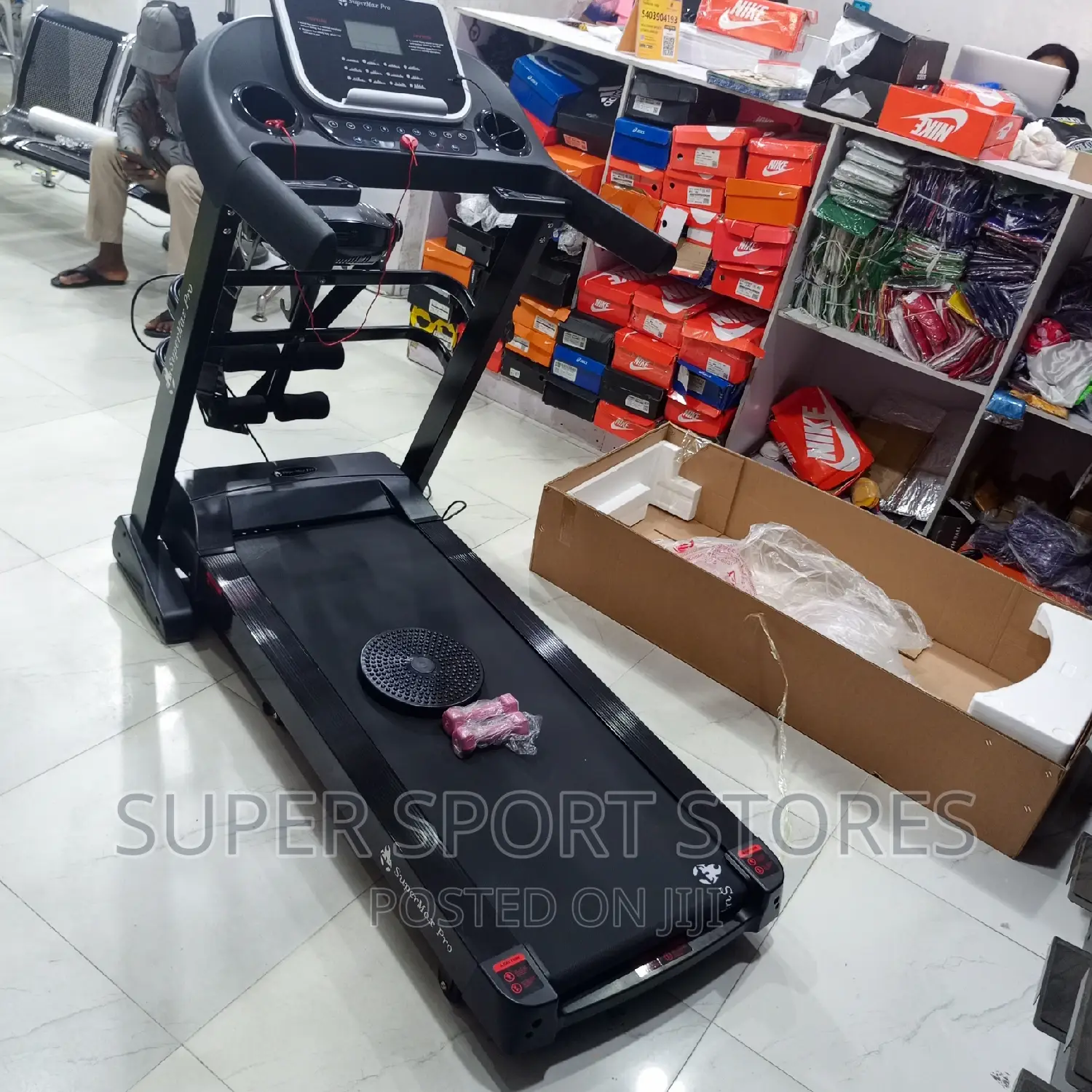 3.0 Hp Supermax Treadmill