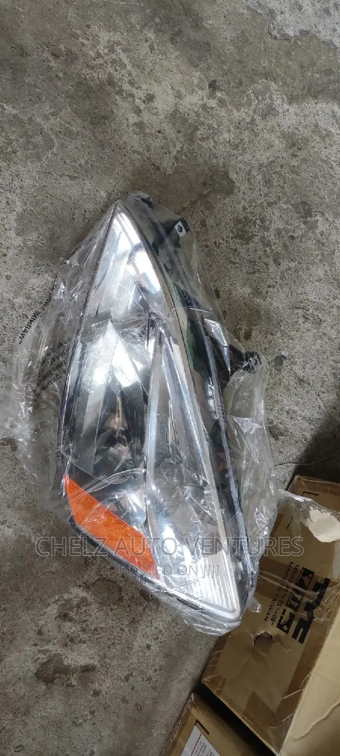 Head Lamp Honda Accord 2003 - 2006 Taiwan Tyc