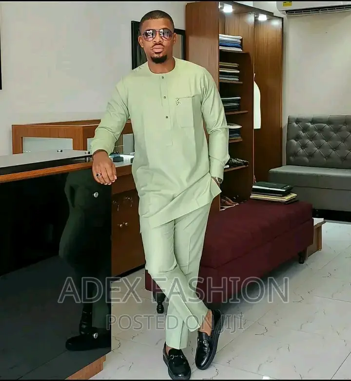 Senator Wears in Long Sleeve