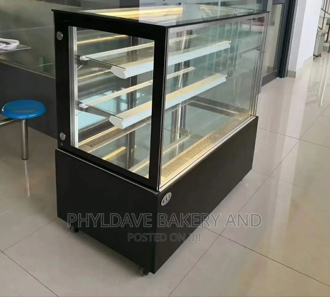 5(Feet) Industrial Cake Display Chiller