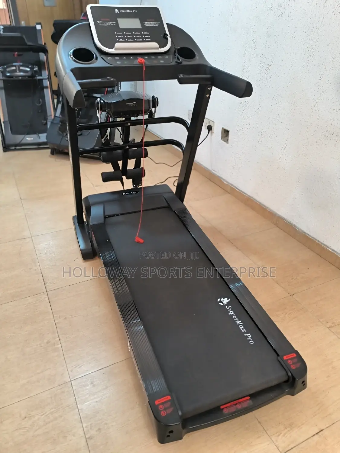 Displayed Brand New 3hp Supermax Treadmill