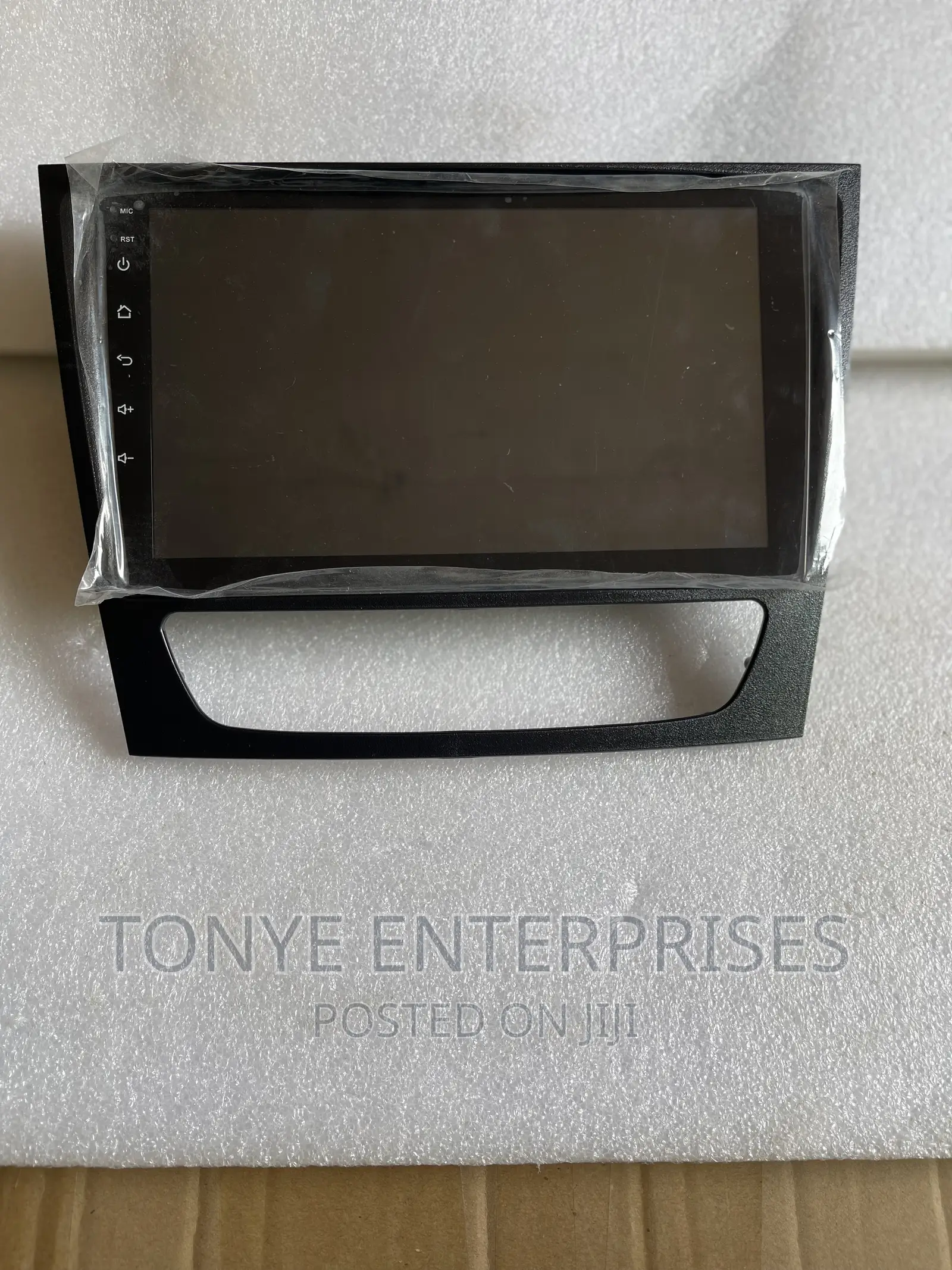 Mercedes Benz W211 (1999-2007) Multimedia Player