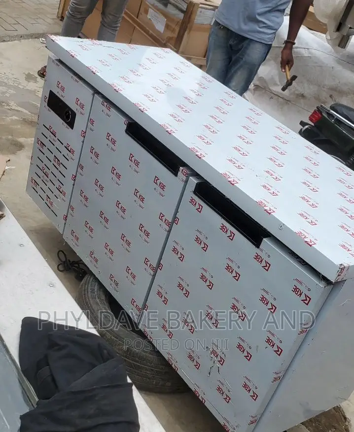 UNDER BAR Fridge/Under Countet Chillers (5ft, 6ft Available)