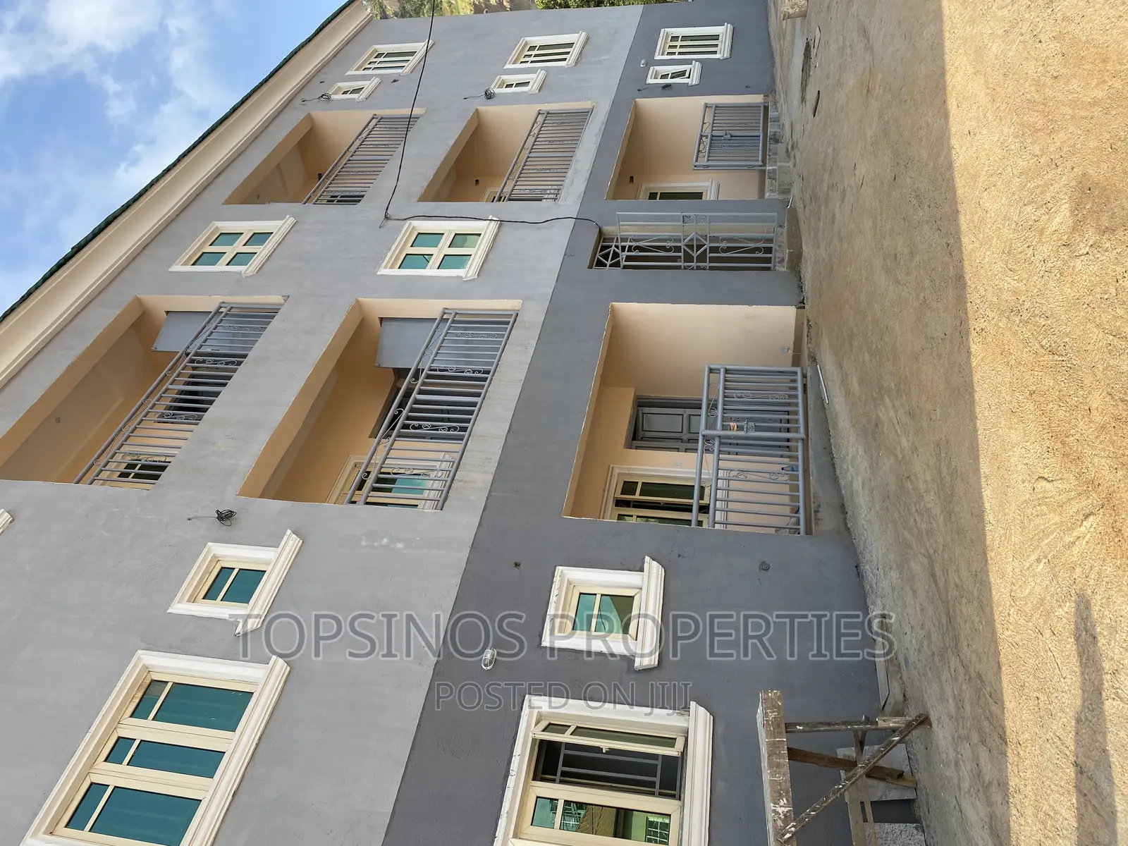 2bdrm Block of Flats in Dawaki for rent