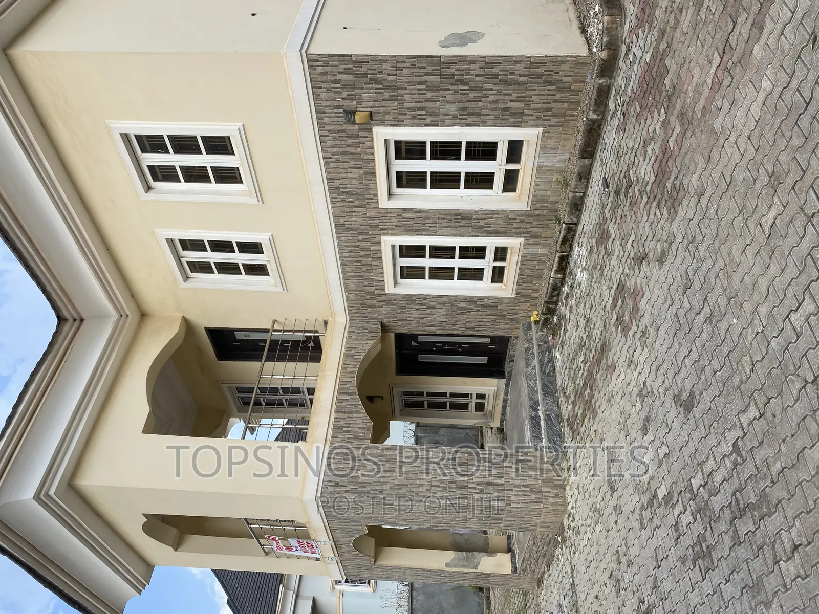 5bdrm Duplex in Dawaki for rent