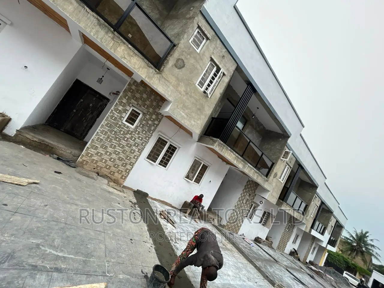 4 Bedroom Terraced Duplex With Bq
