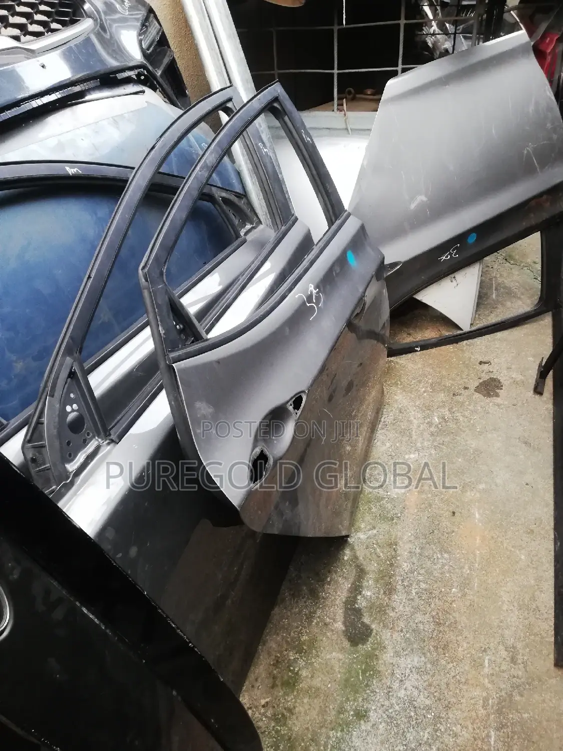 Hyundai Elantra 2011 and 2014 Doors