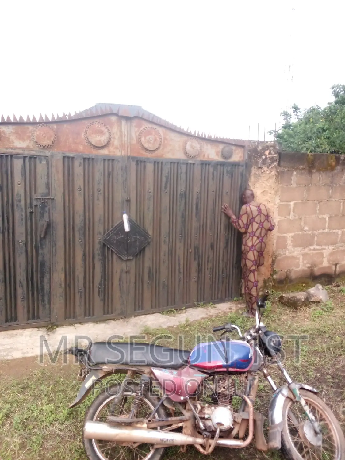 3bdrm Bungalow in Treasure Estate Off for sale