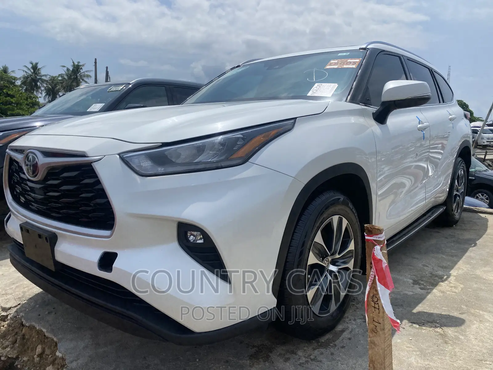Toyota Highlander XLE 2022 White