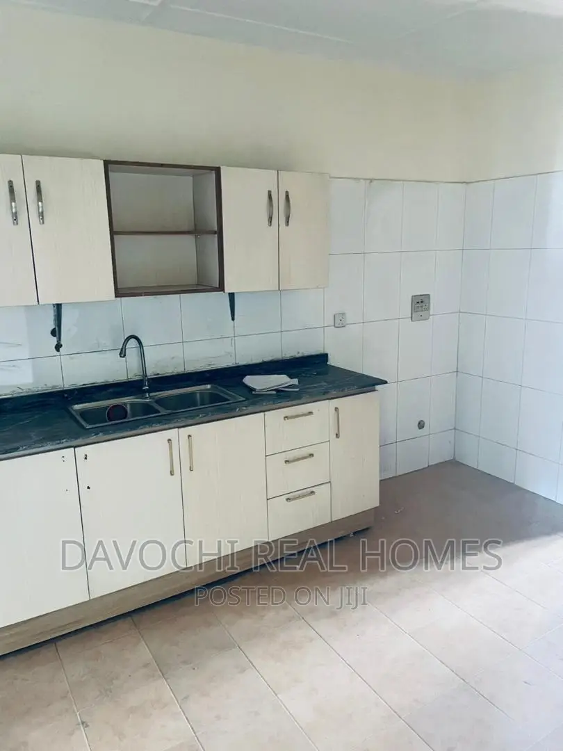 3bdrm Apartment in Chevron Drive, Lekki for rent