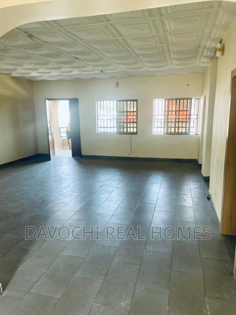 3bdrm Apartment in Chevron Drive, Lekki for rent