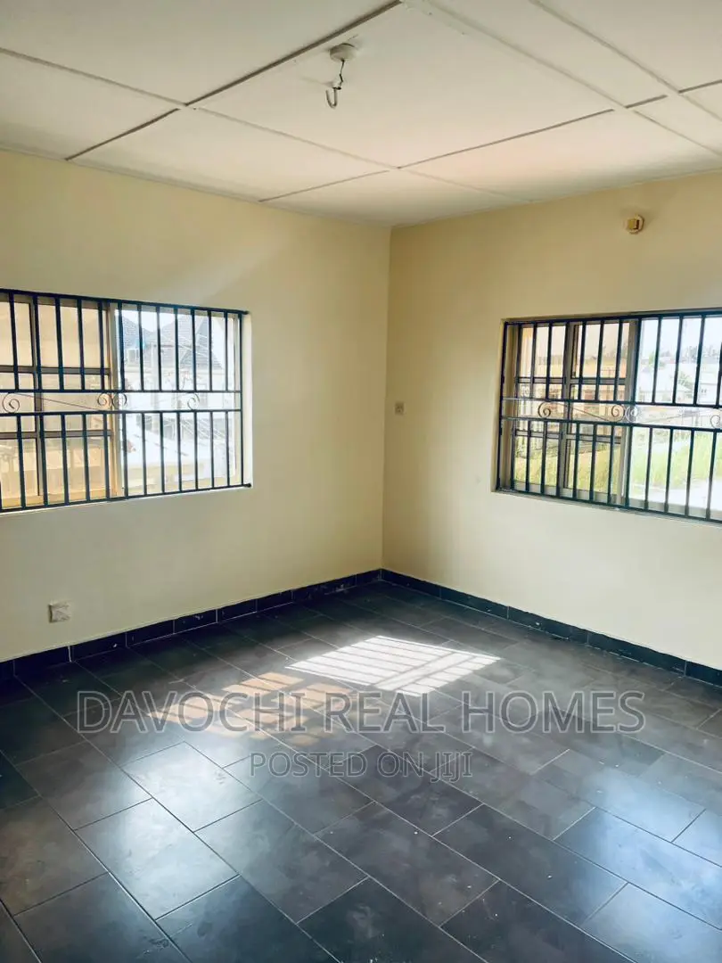 3bdrm Apartment in Chevron Drive, Lekki for rent