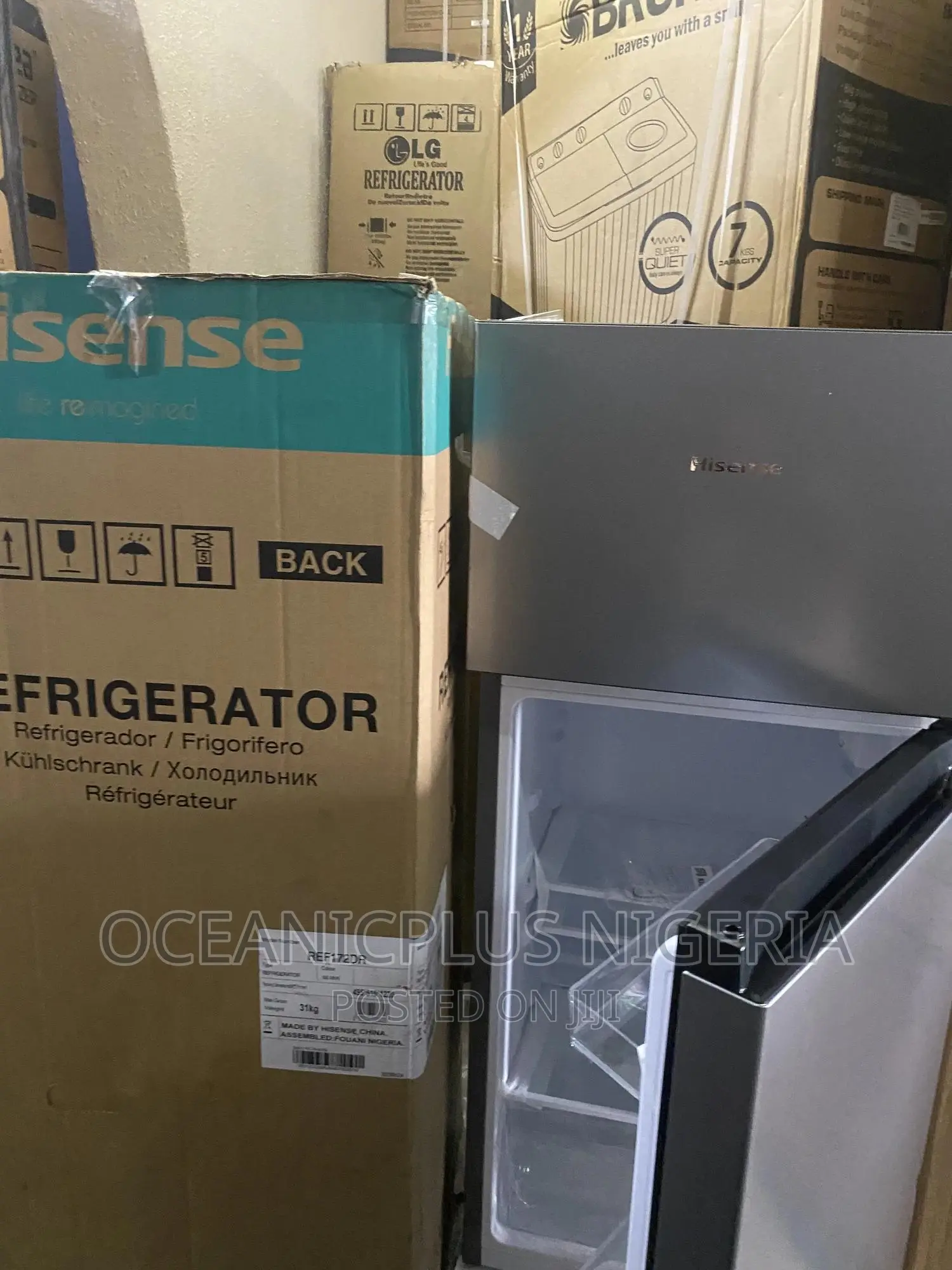 Hisense 124l Tempered Glass Shelves Refrigerator