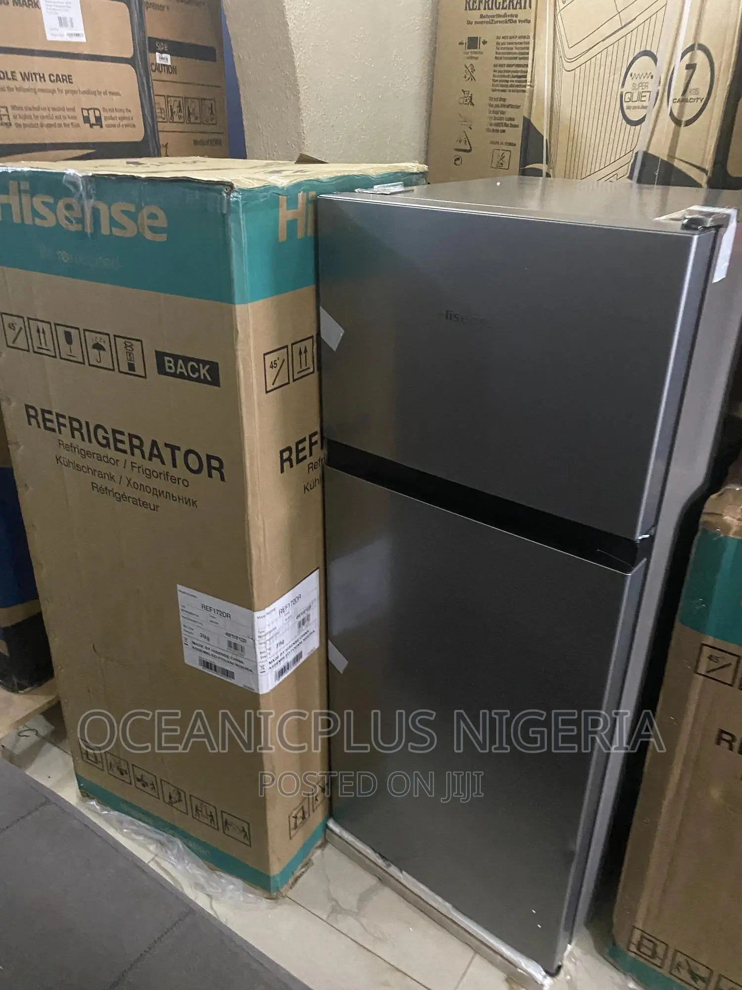 Hisense-Top Freezer Refrigerator With Glass Shelf Tray
