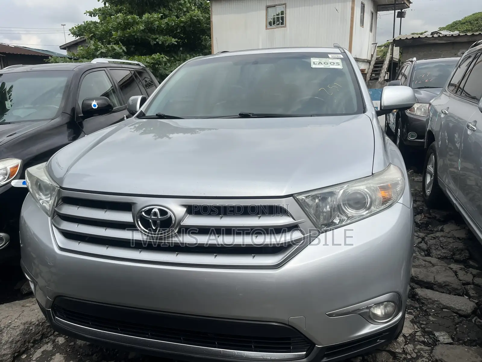 Toyota Highlander Limited 3.5l 4WD 2013 Silver