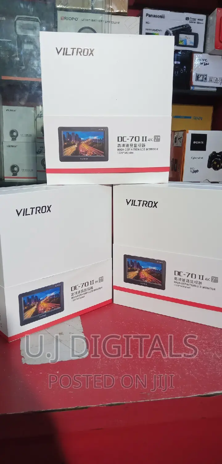 DC 70ii Viltrox Monitor
