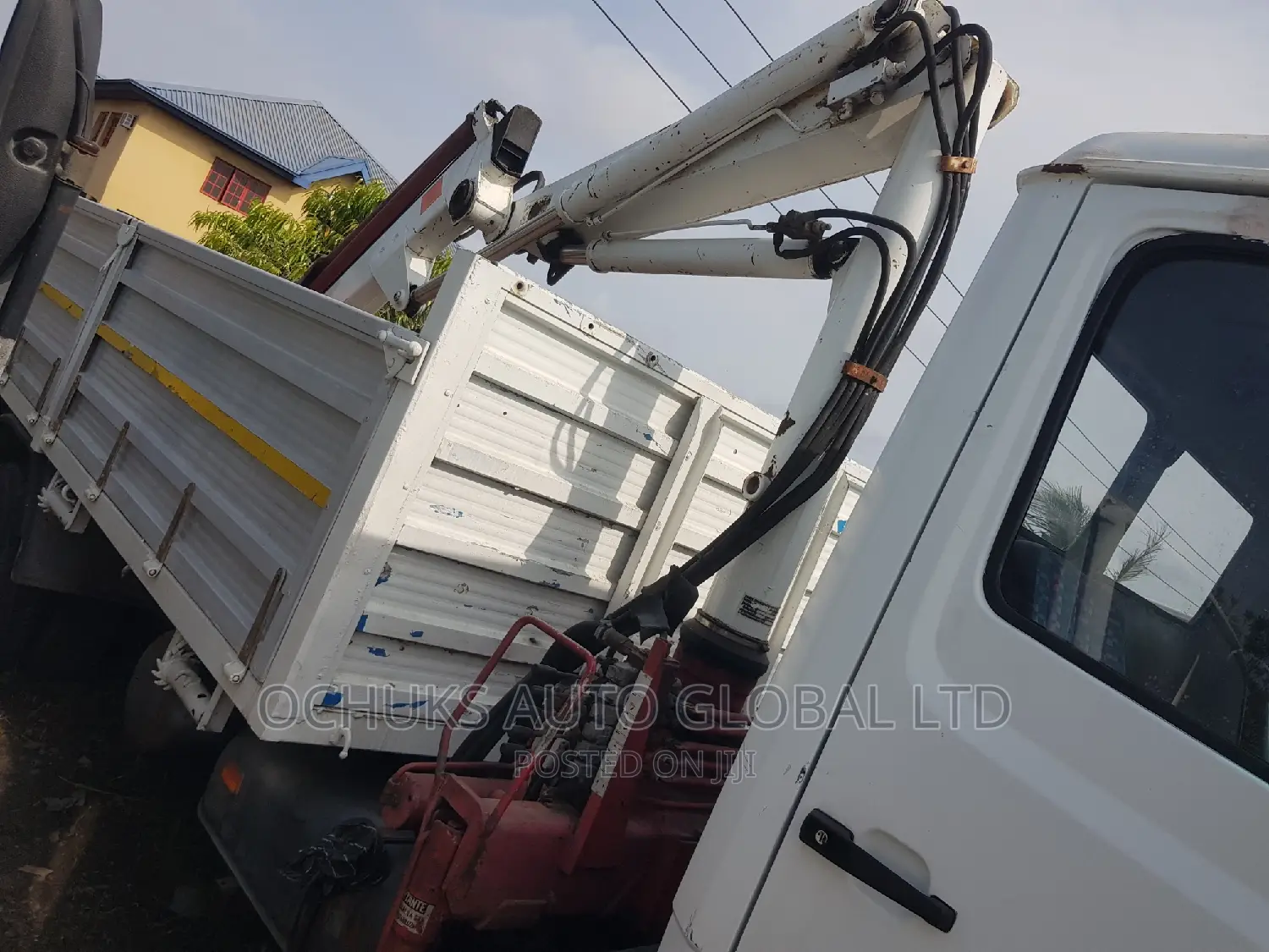 M/Benz Truck 814 Hiyabu Pick Up Van 6tyers 6bolits