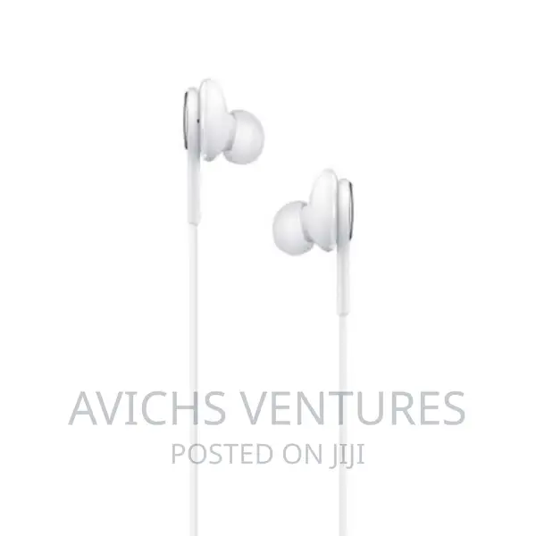 Akg Usb Type-C White Wired Earphones
