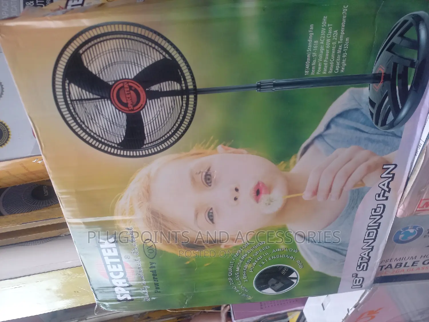 18" Spacetek Standing Fan