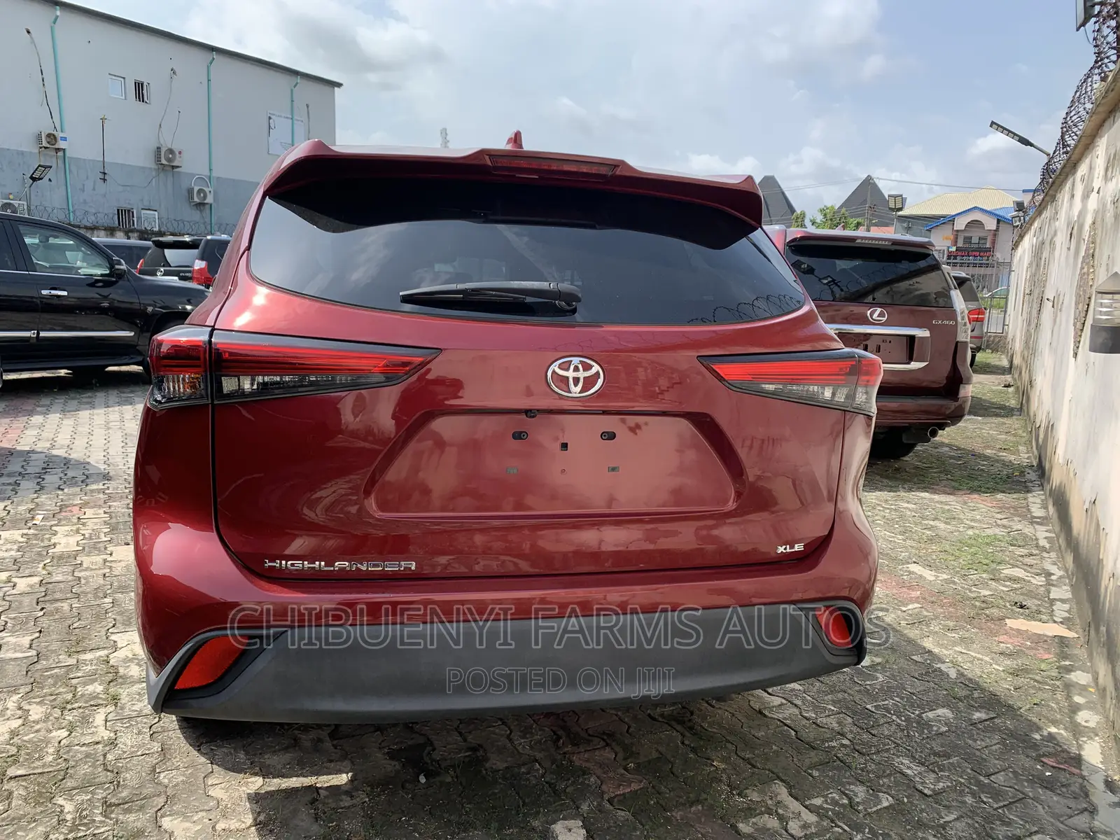 Toyota Highlander XLE 2022 Red