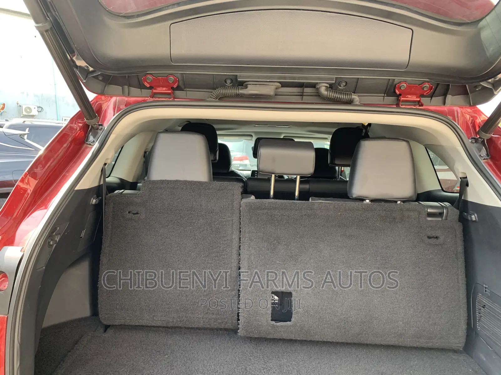 Toyota Highlander XLE 2022 Red