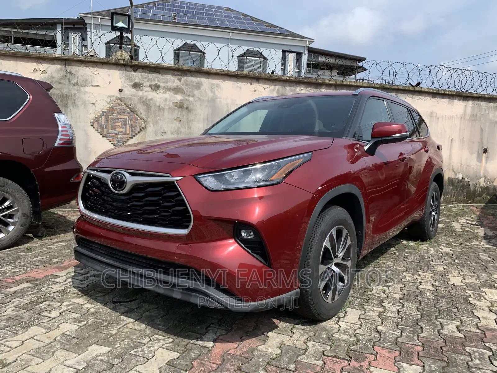 Toyota Highlander XLE 2022 Red