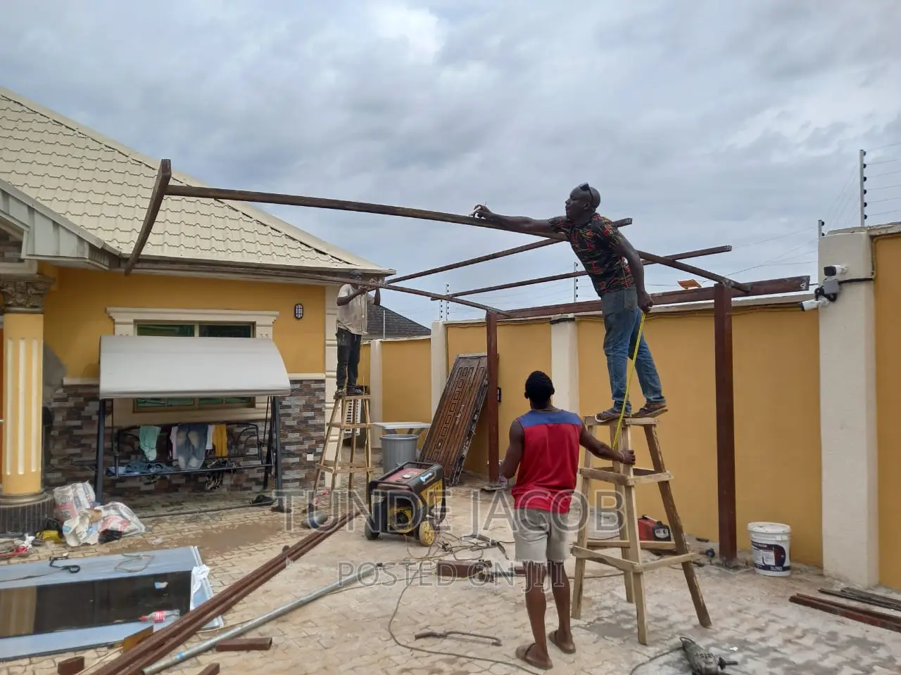 Carport Made With Full Steel and Dampalon Sheet