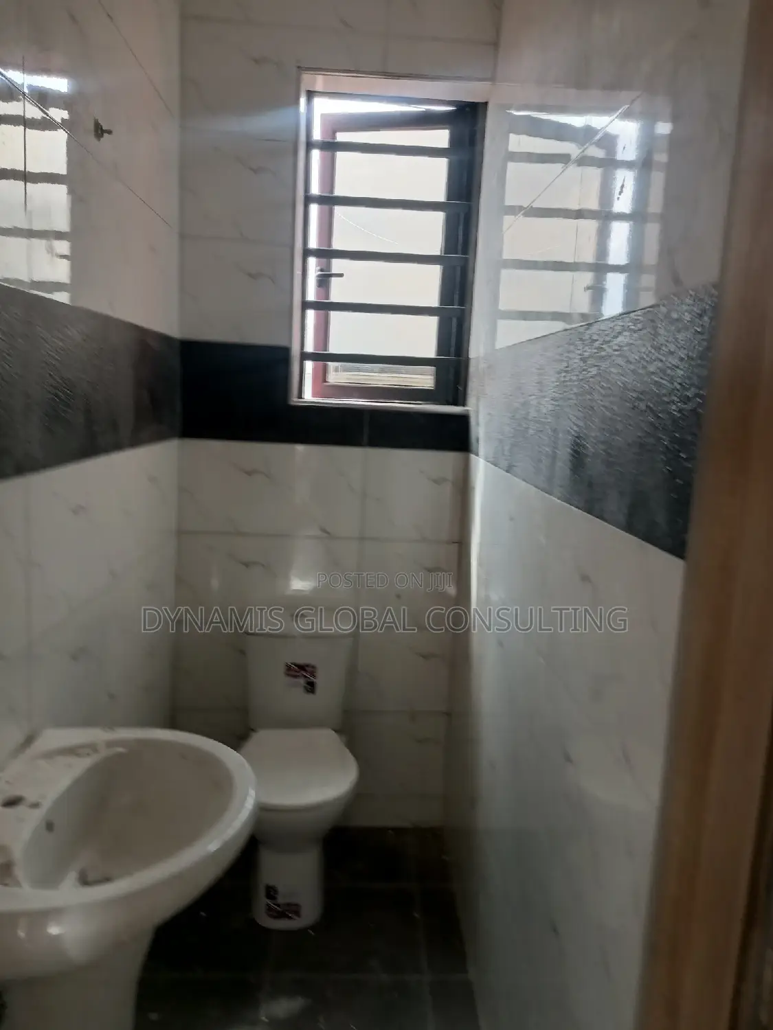 Furnished 4bdrm Duplex in Western Area, GRA Phase 1 for sale