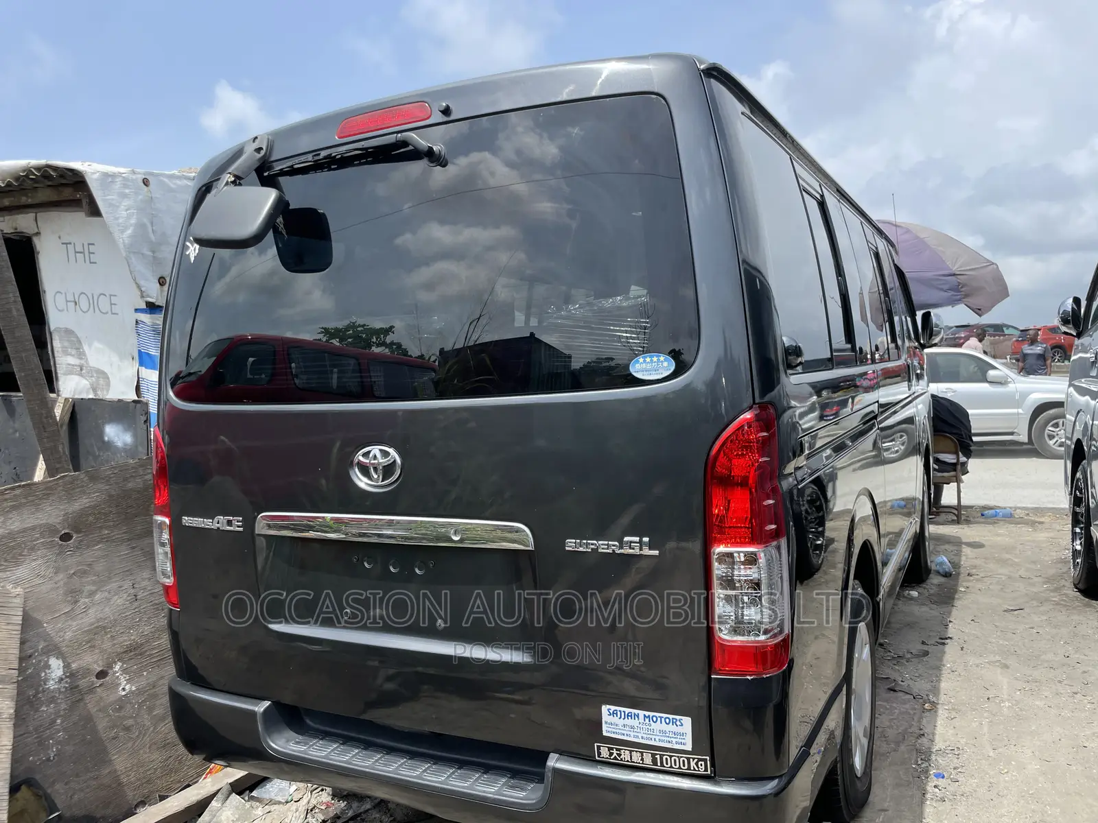Toyota Regius 2010 Grey