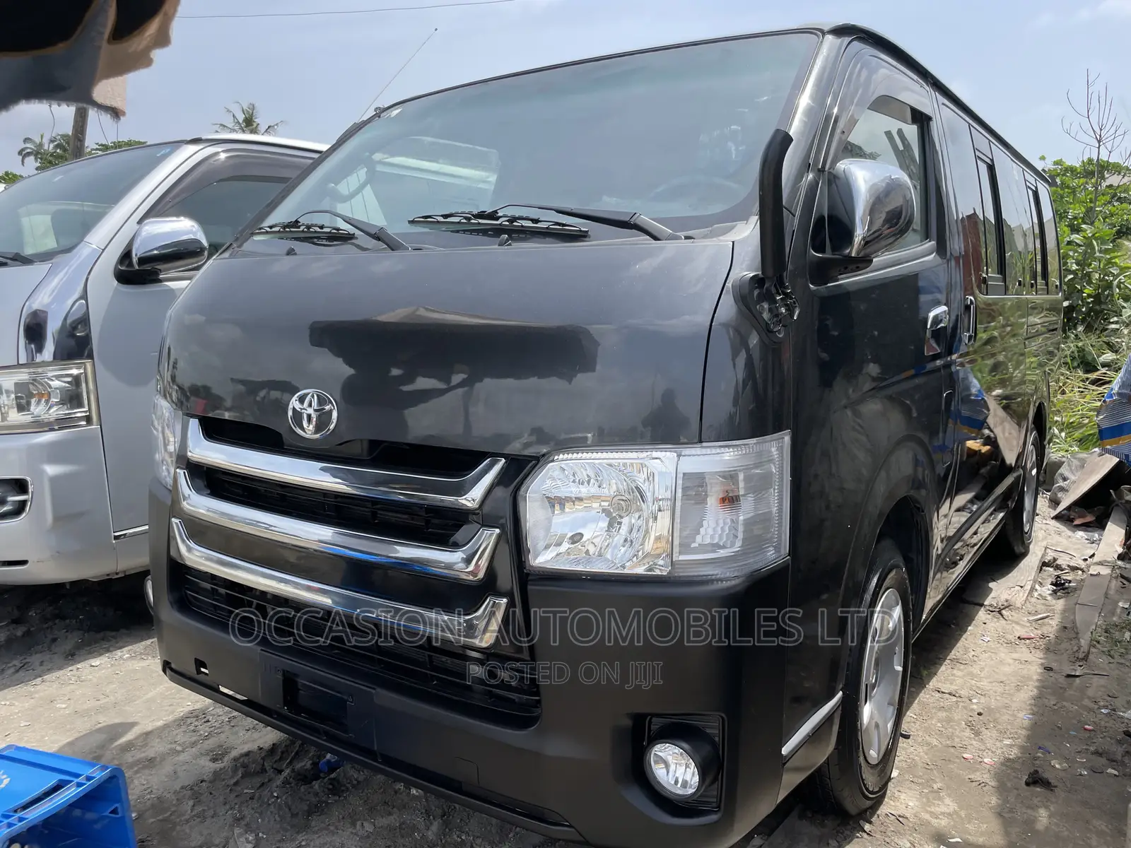 Toyota Regius 2010 Grey