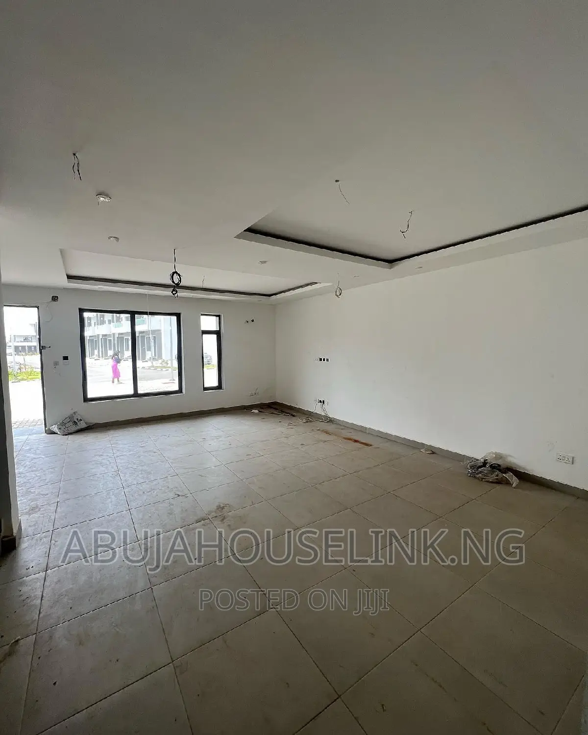 4bdrm Duplex in Jabi Water Front for sale