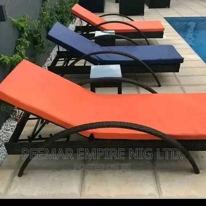 Original Executive Swimming Pool Side Bed