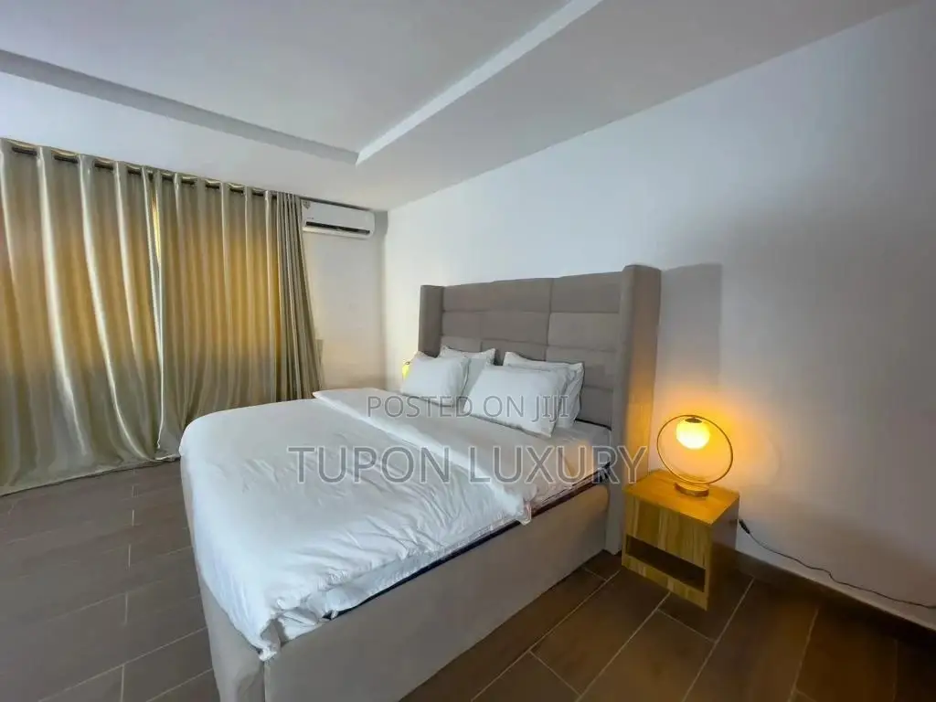 Luxury 1 Bedroom Apartment in Vitoria Island
