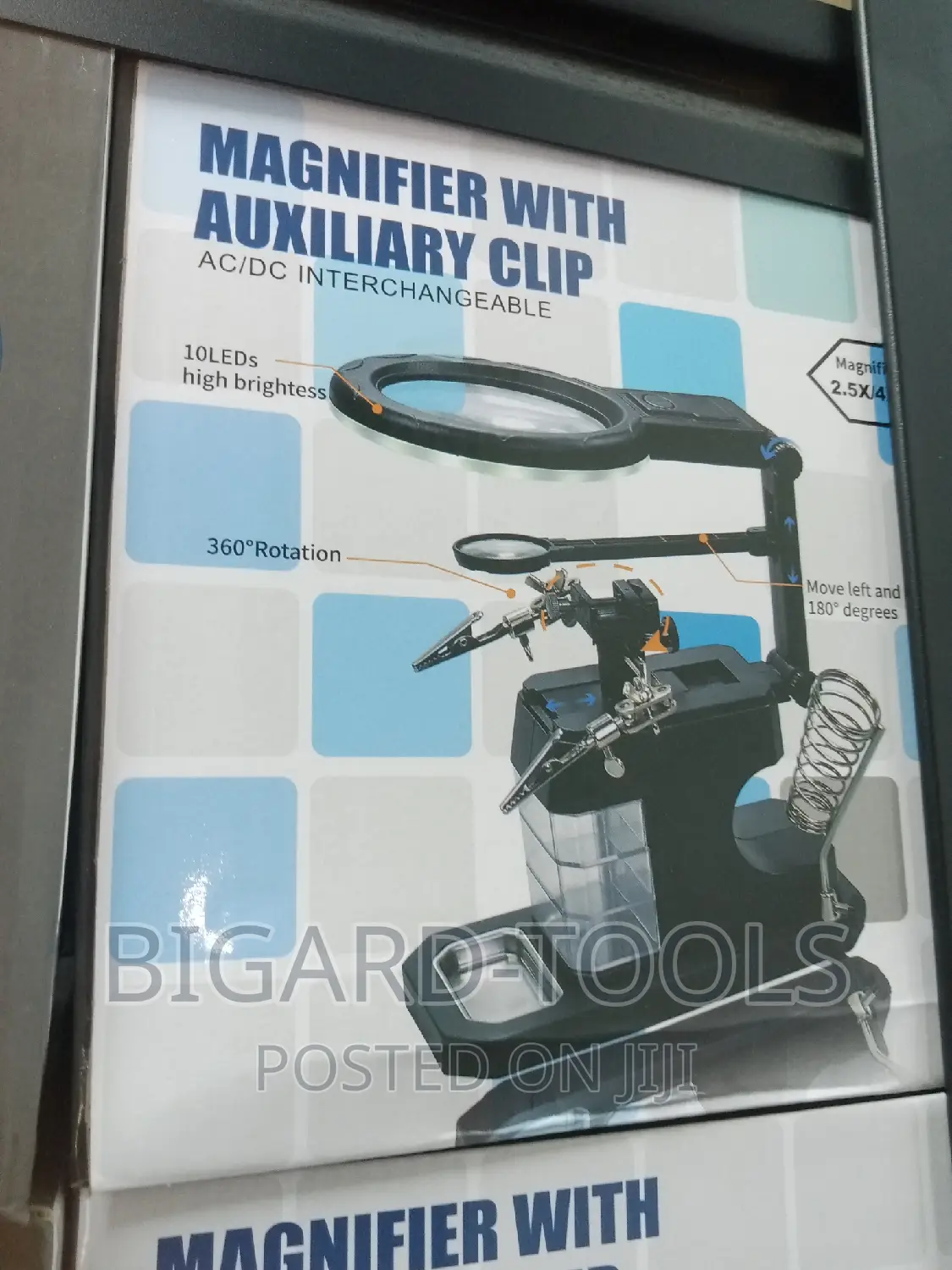 Magnifier With Auxiliary Clip