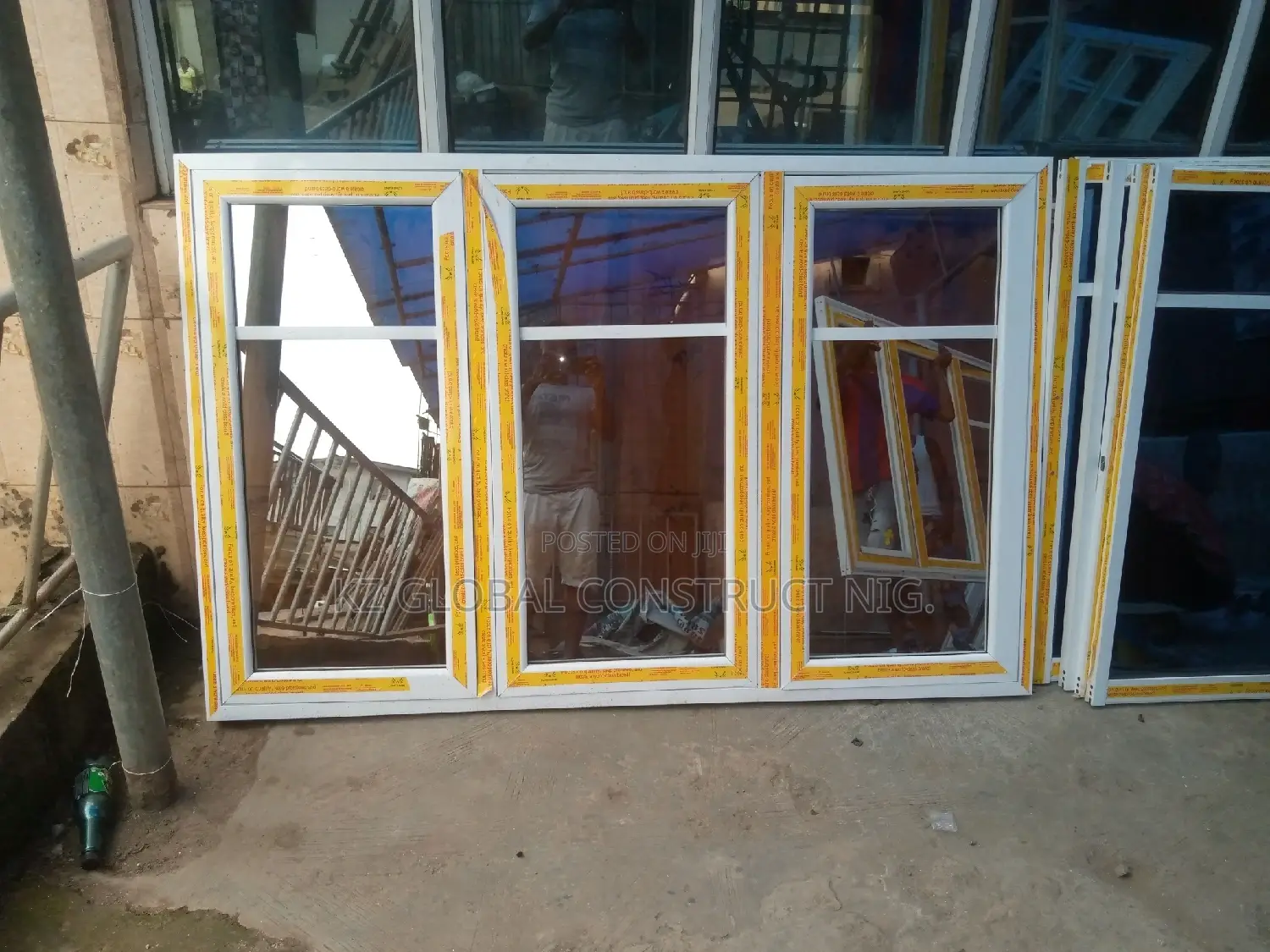 1800mm X 1200mm Aluminum Casement Window 3 Panels With Net