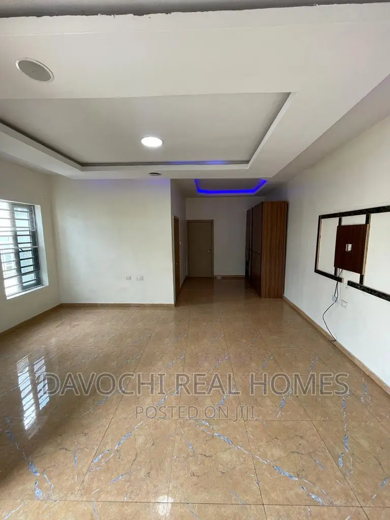 4bdrm Duplex in Osapa London, Lekki for rent