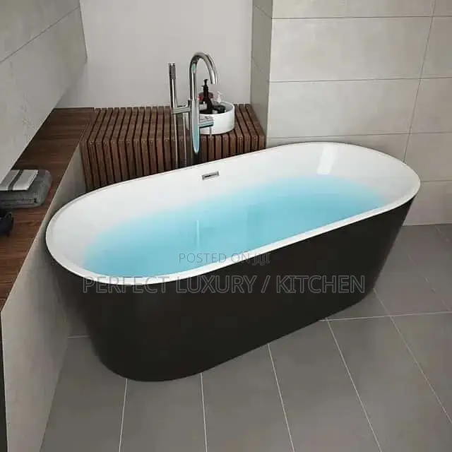 Freestanding Acrylic Bathtub