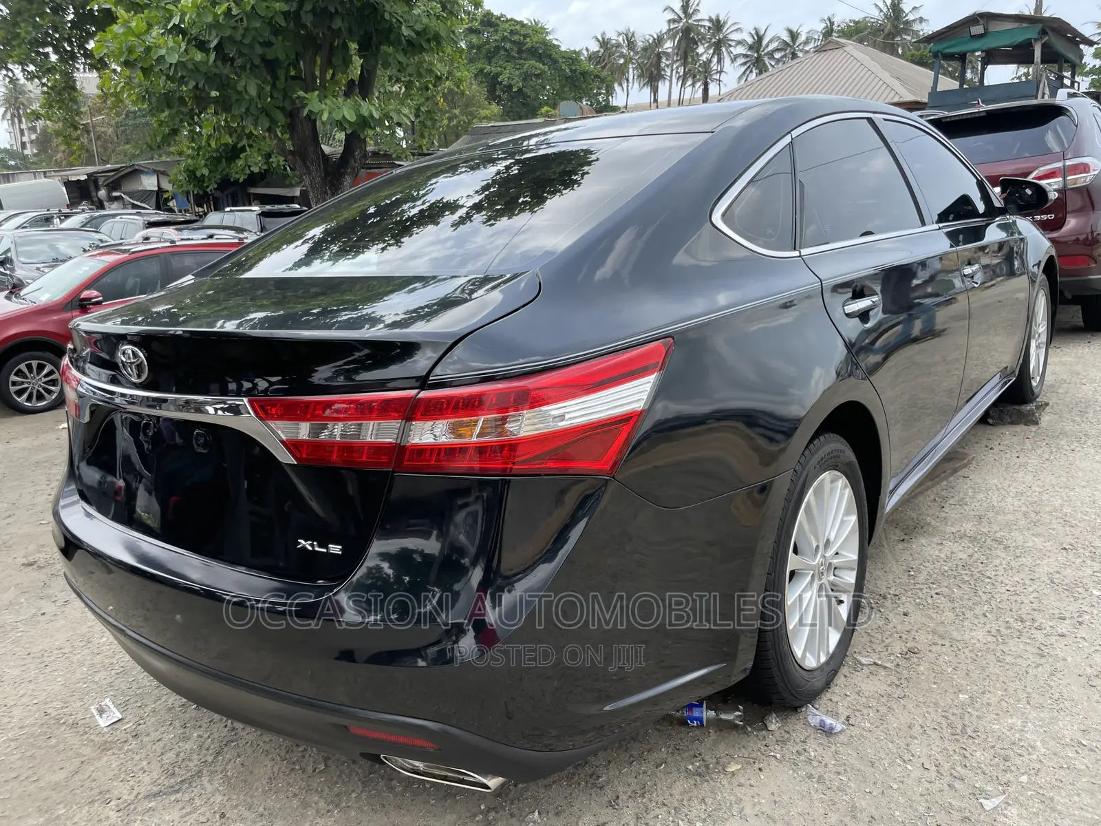 Toyota Avalon XLE Premium Sedan FWD (3.5L 6cyl 6A) 2013 Black