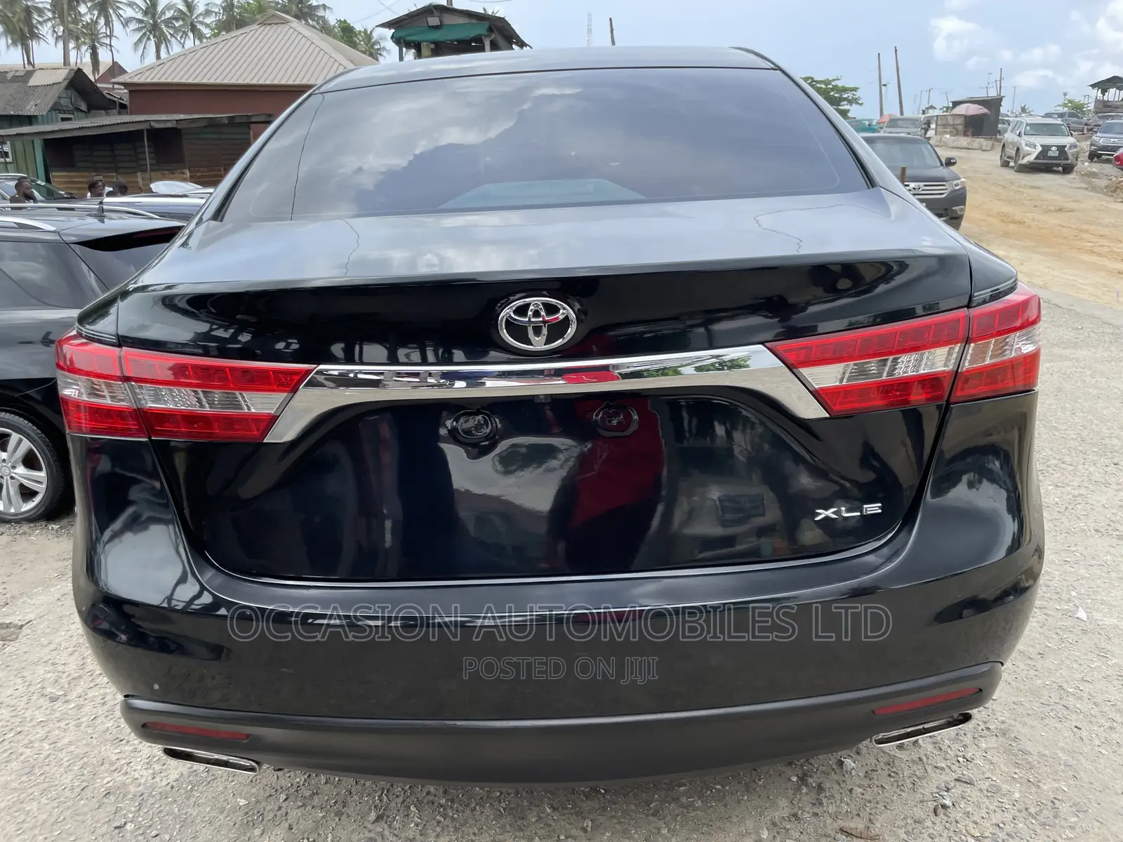 Toyota Avalon XLE Premium Sedan FWD (3.5L 6cyl 6A) 2013 Black